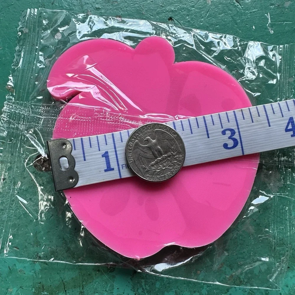 SILICONE APPLE MOLD 4